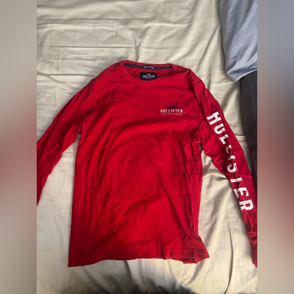 Hollister Long Sleeve T Shirt with Hollister Graphic M